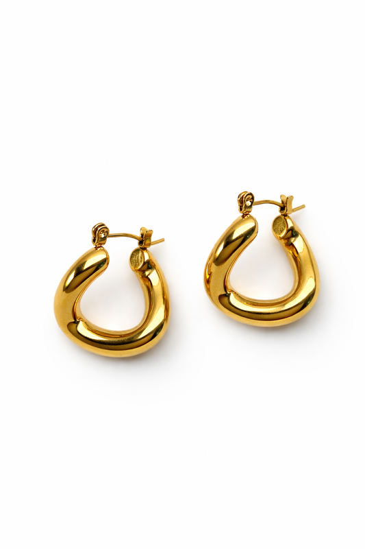Goldene, wasserfeste Hoop-Ohrringe aus vergoldetem Edelstahl von Hesperelle